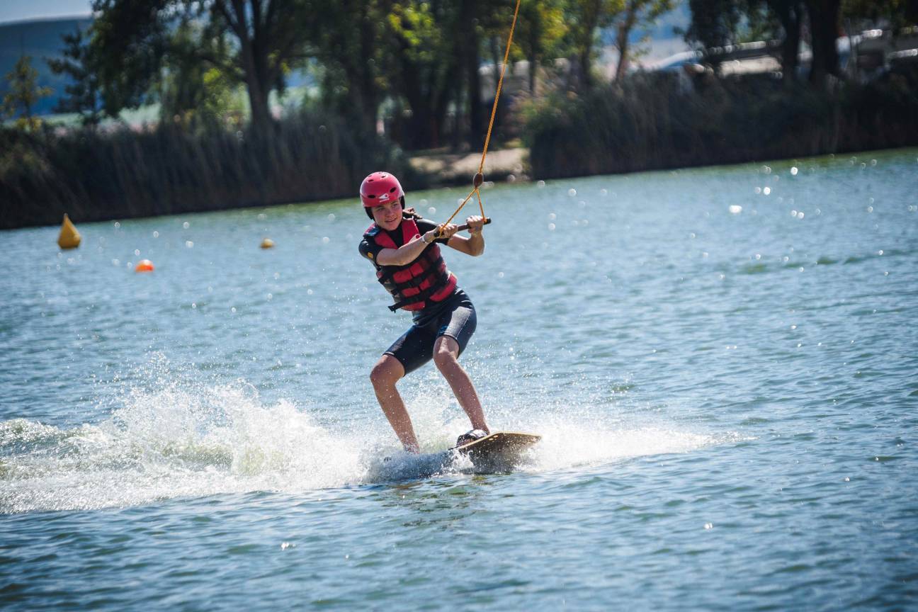 Seznamovák Brno MUNI VUT MENDELU VETUNI - Wakeboarding